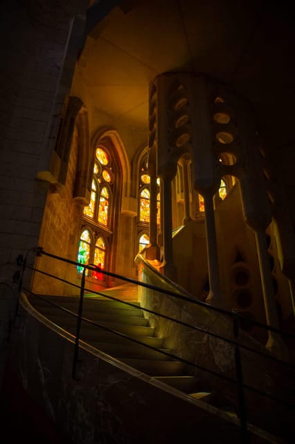 Barcelona: Sagrada Familia Tour with Optional Extras - What to expect day-of, from meeting up to finishing the experience