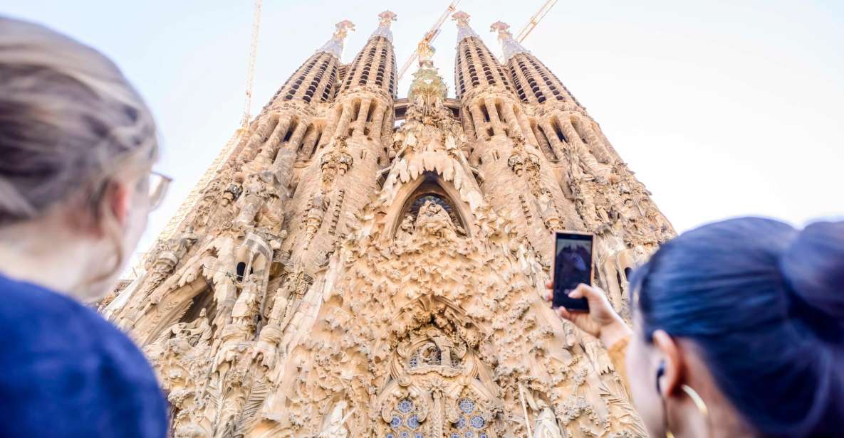 Barcelona: Sagrada Familia Tour with Optional Tower Access - Key things I’d plan around