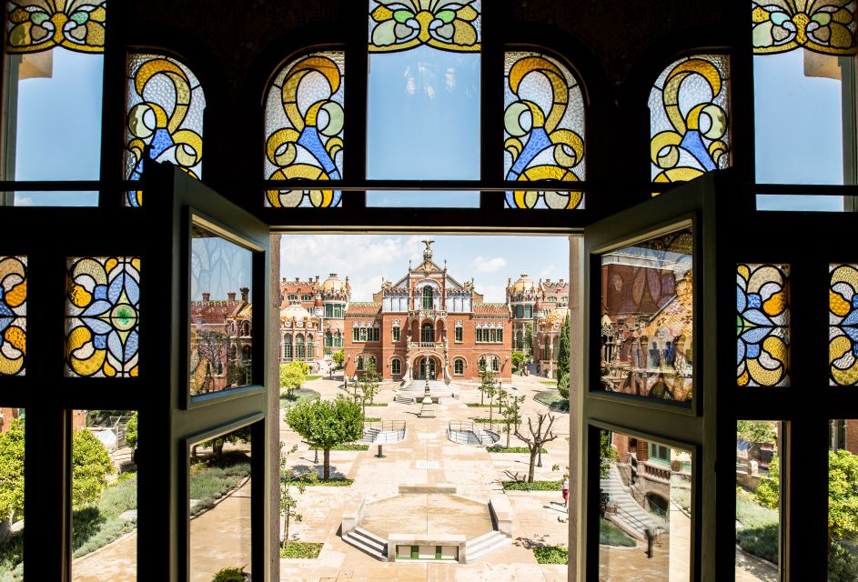 Barcelona: Sant Pau Recinte Modernista Entry Ticket - Underground passageways and connected buildings