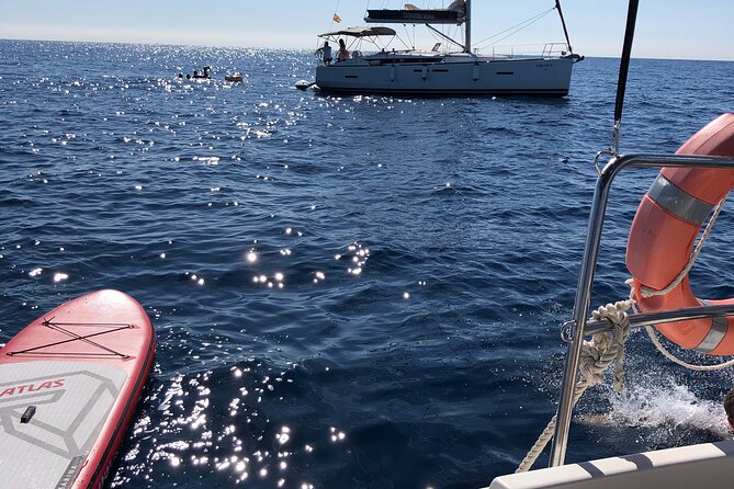 Barcelona Small Group Sailing with Snacks and Cava - Drinks and Snacks: The Cava Factor (And Why It Matters)