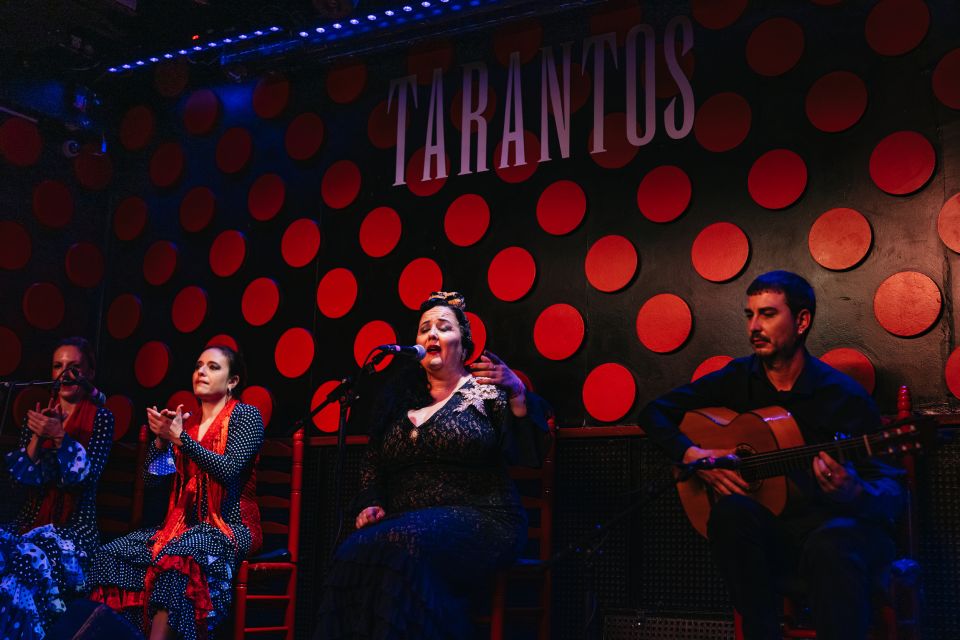 Barcelona: Tapas and Flamenco Experience - The flamenco show: reserved seating and a 30–45 minute hit of passion