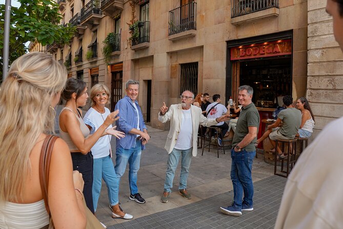 Barcelona Tapas and Wine Experience Small-Group Walking Tour - Passeig del Colom and El Born: where the route turns more medieval