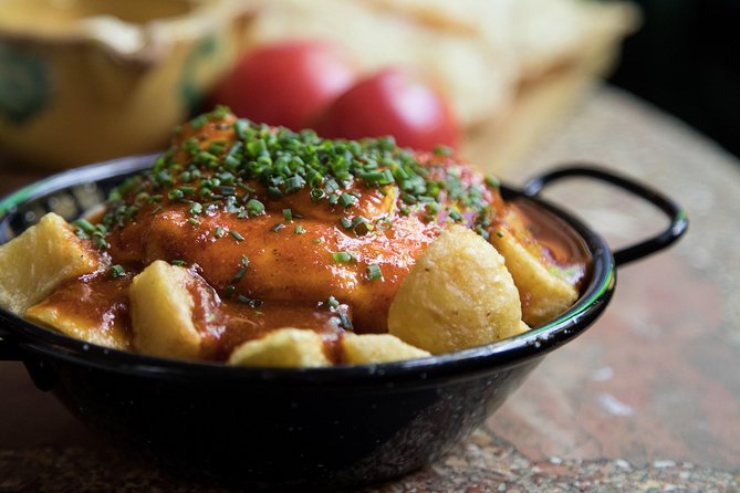 Barcelona Tapas Crawl Tour - Your Starting Point: El Molino and a Smooth 6:00 pm Kickoff