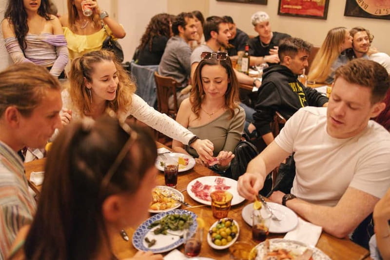 Barcelona: Tapas Food Crawl Walking Tour with Tastings - The tastings you’ll actually remember (and what to look for)