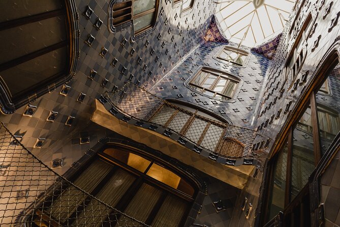 Complete Gaudi Tour: Casa Batllo, Park Guell & Sagrada Familia - Casa Vicens: Gaudí’s Earlier Work and Why the PM Option Works