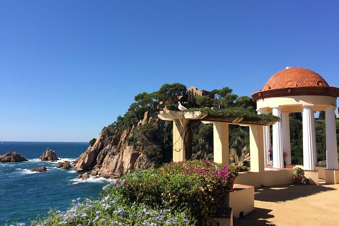 Costa Brava & Medieval Village Tour with Lunch - Lunch near Blanes: expect a real meal with sangria or drinks
