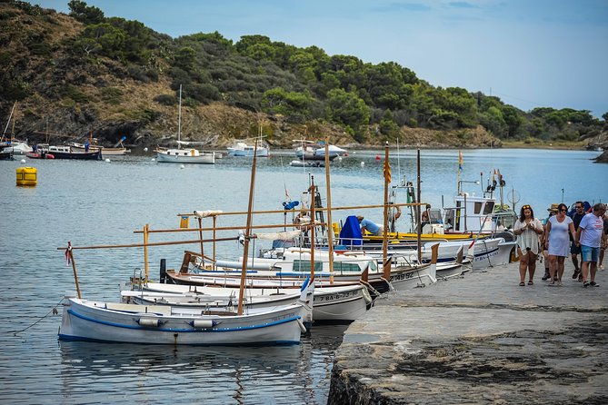 Dali Museum, House & Cadaques Small Group Tour from Barcelona - Lunch and Coastal Time: Cadaqués + Portlligat in Off-Season (Sept 1–Jun 30)
