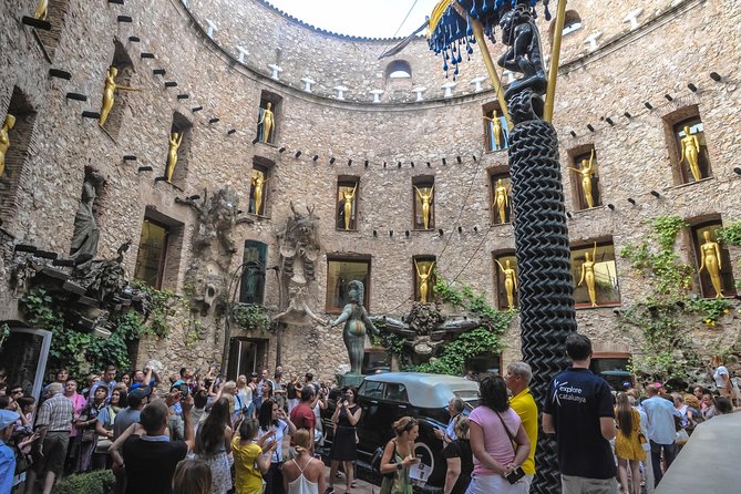 Dali Museum, House & Cadaques Small Group Tour from Barcelona - Pace, Timing, and Real-World Comfort on an 11.5-Hour Day