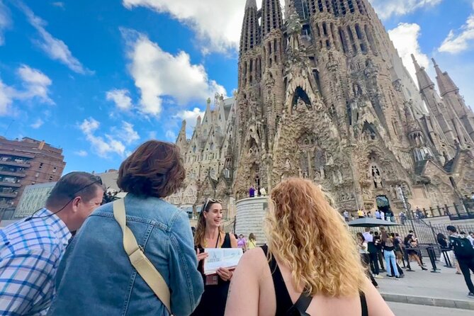 Fast Track Sagrada Familia Guided Tour - What You See Inside: Gaudí’s Geometry Up Close