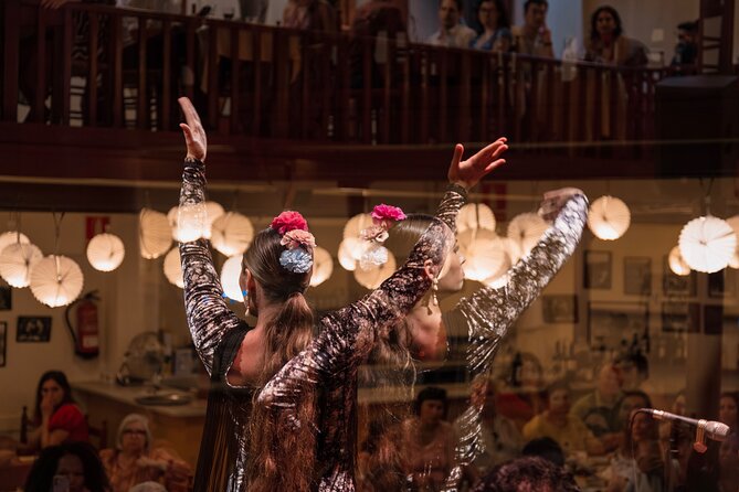 Flamenco Night at Tablao de Carmen with Tasting Menu or Dinner - Dinner Timing: the 3-course meal that doesn’t derail the show