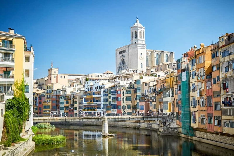 From Barcelona: Girona and Dalí Museum Small-group Day Tour - Girona Walking Tour: Medieval Walls and the Jewish Quarter Focus