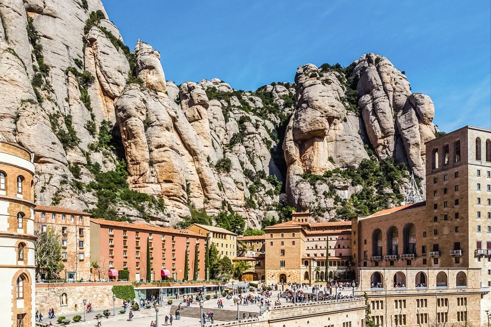 From Barcelona: Montserrat Day Trip with Optional Tickets - Getting From Barcelona Norte to Montserrat in a Single Day