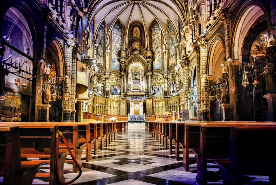 From Barcelona: Montserrat Day Trip with Optional Tickets - Basilica Visit and Moreneta Viewing: making the most of scheduled time