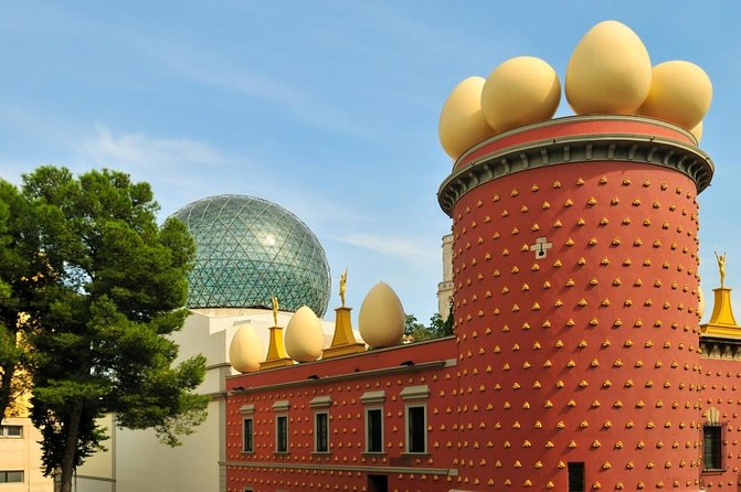Girona & Dali Museum Small Group Tour with Pick-up from Barcelona - Girona Old Town walking tour: Onyar River and El Call