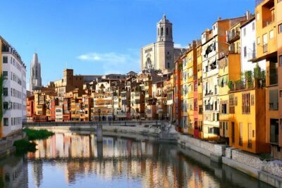 Girona & Dali Museum Small Group Tour with Pick-up from Barcelona - Hotel pickup plus the Gaudí road trip out of Barcelona