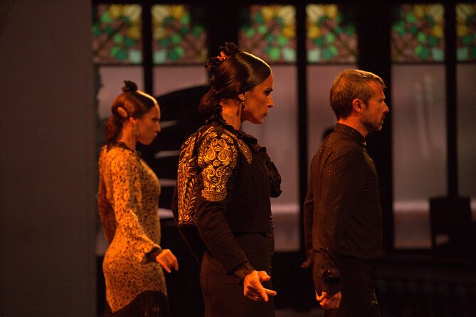 "Gran Gala Flamenco" The Most Famous Flamenco Show in Barcelona - Choosing between Palau de la Música and Teatre Poliorama