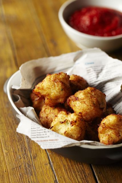 Half-Day Spanish Cooking Class & Boqueria Market Tour - Wine pairings: the part that turns dinner into a real Barcelona moment