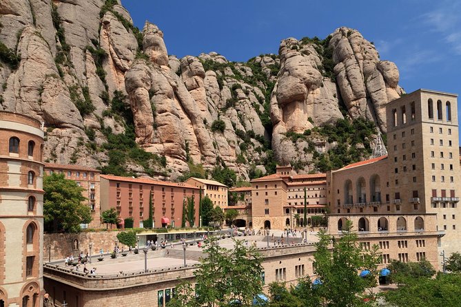 Montserrat: Cog-Wheel, Basilica, Black Madonna & Licor Tasting - La Botiga licor tasting: local flavor included