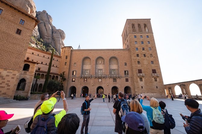Montserrat Half Day with Cable Car and Easy Hike from Barcelona - Abadia de Montserrat: Basilica, Atrium, and Chapels That Feel Alive