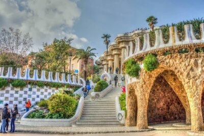 Park Guell and Sagrada Familia Private Tour with Hotel pick-up - Las Ramblas, Columbus Monument, and a coastline pass by private vehicle