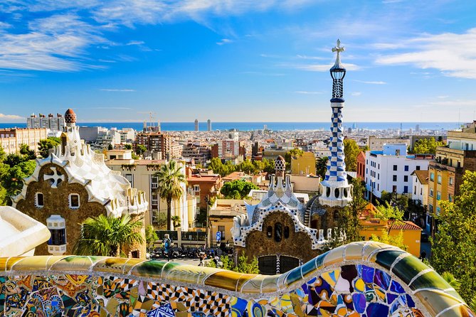Park Guell Guided Tour with Skip the line Ticket - The lower court and the 86 Doric columns (aka the science of whimsy)