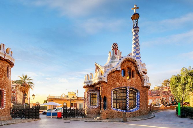Park Guell Guided Tour with Skip the Line Tickets - Views Over Barcelona: Rocky Viewpoints with the Crosses
