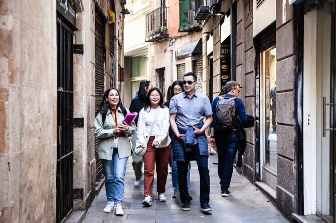 Picasso Museum and Walking Tour Plus Optional Wine & Food Tasting - Els Quatre Gats and Sala Parés: early hangouts and first gallery vibes
