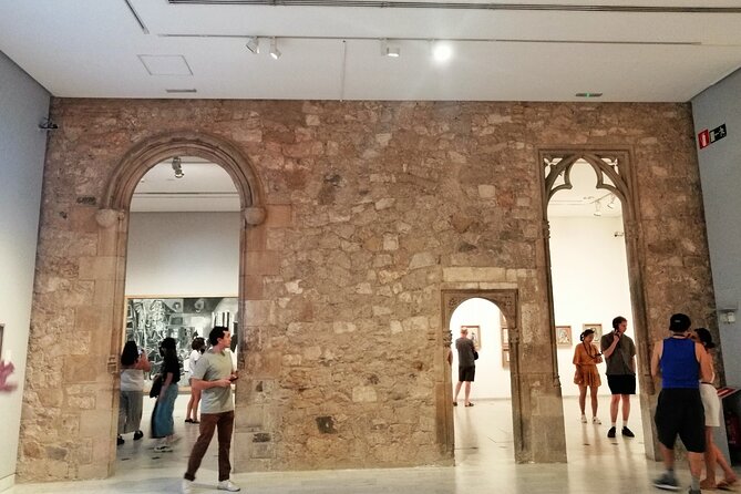 Picasso Museum and Walking Tour Plus Optional Wine & Food Tasting - Vila Viniteca wine and food tasting: when to add the upgrade