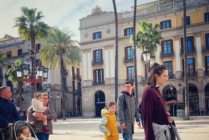 Ramblas, Old Town, Gothic and Gaudi Architecture Walking Tour - La Pedrera (Casa Mila): Gaudí’s biggest private home, seen from the street