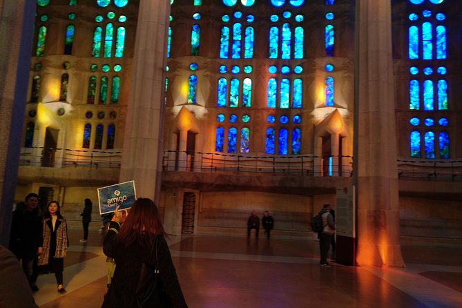 Sagrada Familia English Guided Tour & Optional Tower Access - Inside Sagrada Familia: what your guide helps you notice fast