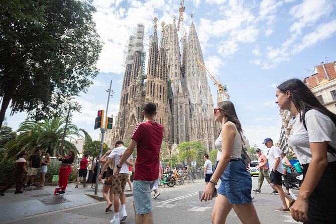 Sagrada Familia Guided Tour with Skip the Line Ticket - The Nativity façade: Gaudí’s stone forest and the oldest face of Sagrada