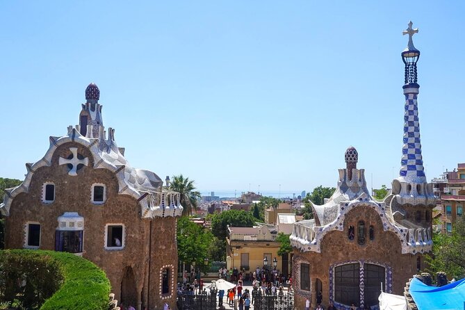Sagrada Familia & Park Guell Guided Tour with Skip The Line - Entering La Sagrada Familia like a pro