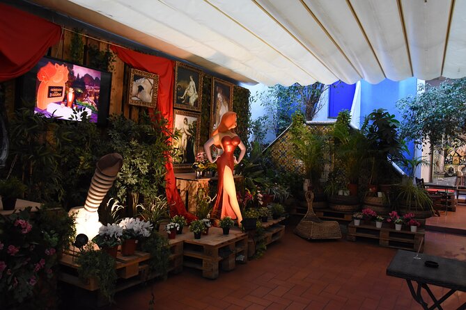 Skip the Line: Erotic Museum of Barcelona Admission Ticket with free souvenir - What You’ll See in the Early Rooms: Antiquities, Photos, and Curiosity Overload