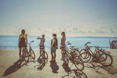 Unusual Barcelona Bike Tour in French - Price and value: $35 for 3 hours with a real guide