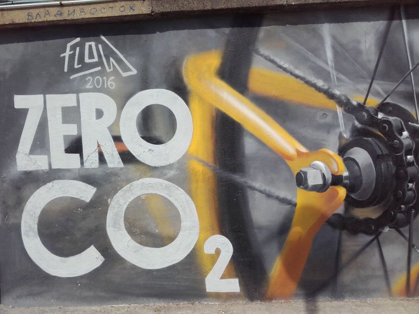 Unusual Barcelona Bike Tour in French - The kind of stops and lessons that fit both adults and kids
